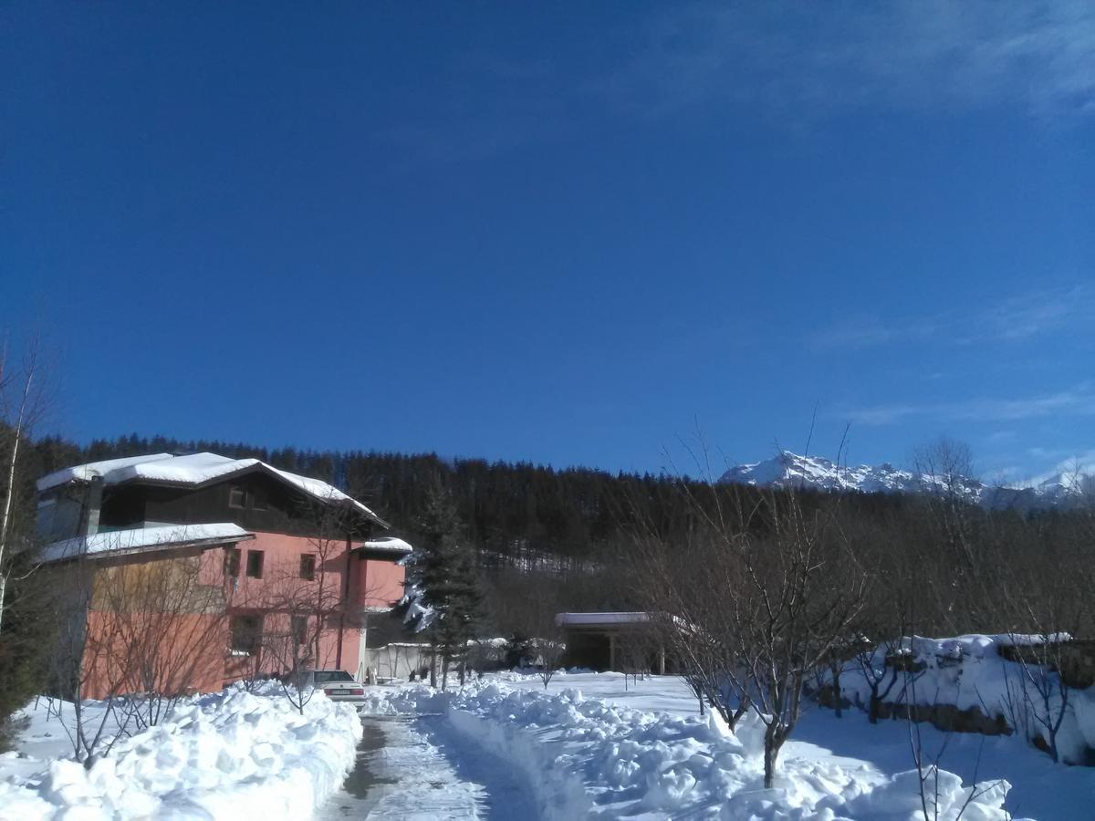 Villa Lilia Aprilți Exterior foto