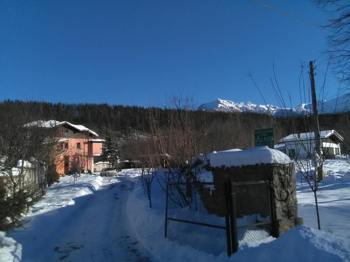 Villa Lilia Aprilți Exterior foto